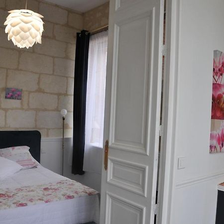 La Terrasse Facon Giverny - Gite 2 Personnes - Brain-sur-Allonnes Extérieur photo